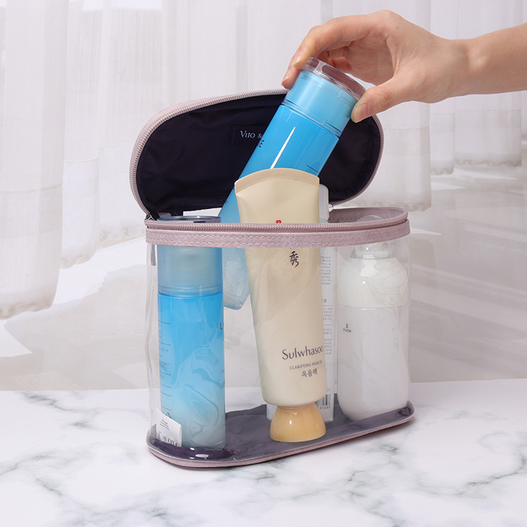 The manufacturer customises a transparent PVC washing bag and collects a waterproof tuber-proof swim bag with travel makeup.