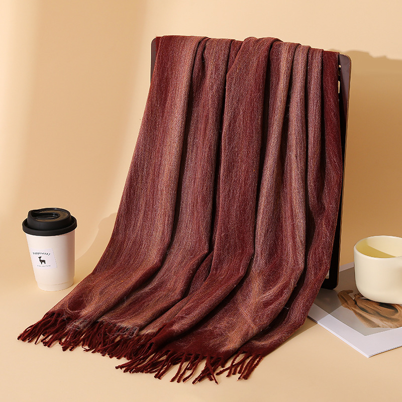 South Korea's new cashmere scarf, a small ink ink ink ink to keep its shoulders warm.