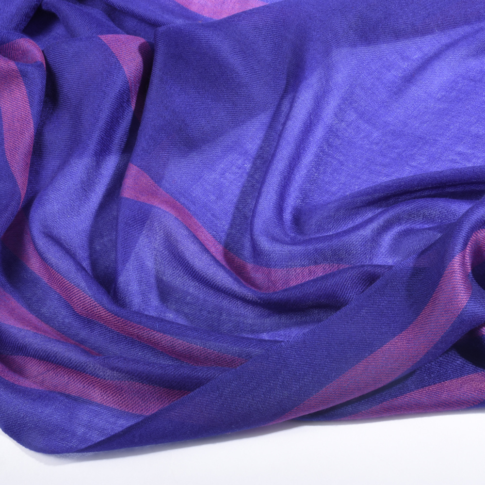 Looks like - The Nemony factory's wholesale pure cashmere shawl SCR0105 twig shawl