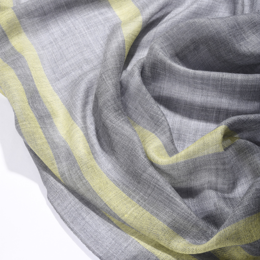 Looks like - The Nemony factory's wholesale pure cashmere shawl SCR0105 twig shawl