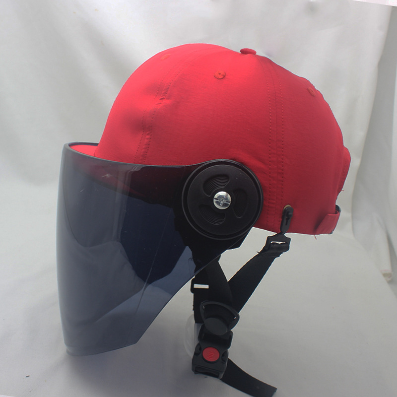 The factory directly sells electric bottled vehicle helmets to protect them from summer sunscreen and light baseball helmets.